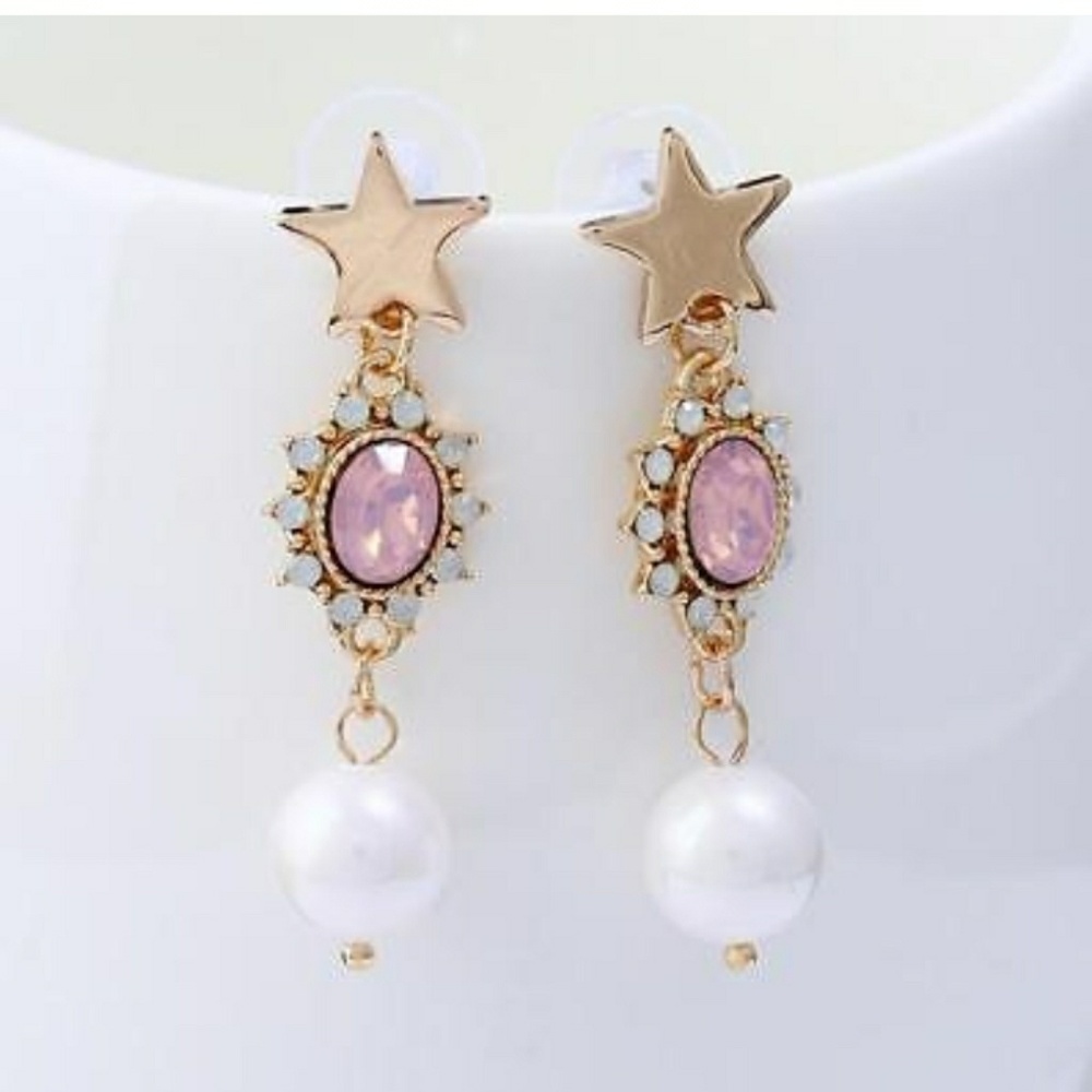 🌻NWOT🌻Pretty Star Rhinestone Pearl Earrings
